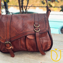 Load image into Gallery viewer, Bella Vita Italian Leather Crossbody Purse