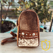 Load image into Gallery viewer, Silver Piece Leather Sling Bag