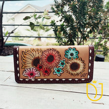 Load image into Gallery viewer, Flower Reserve Hand Tooled Leather Wallet