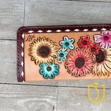 Load image into Gallery viewer, Flower Reserve Hand Tooled Leather Wallet