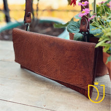 Load image into Gallery viewer, Cowden Place Leather Crossbody Purse