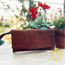 Load image into Gallery viewer, Cowden Place Leather Crossbody Purse