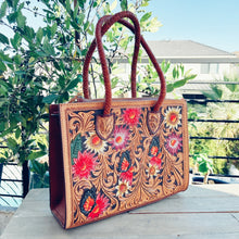 Load image into Gallery viewer, Spring Blooms Medium Hand Tooled Leather Purse