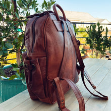Load image into Gallery viewer, Woolaroc Western Leather Backpack