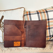 Load image into Gallery viewer, Daisy Grand Leather Notebook Portfolio