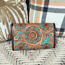 Load image into Gallery viewer, Yucca Valley Western Leather Crossbody Wallet