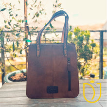 Load image into Gallery viewer, La Salle Hand Tooled Leather Purse