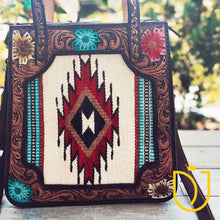Load image into Gallery viewer, La Salle Hand Tooled Leather Purse