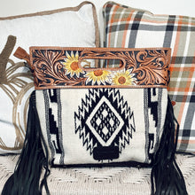 Load image into Gallery viewer, Covington Western Leather Crossbody Purse