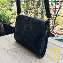 Load image into Gallery viewer, Wild River Leather Crossbody Purse