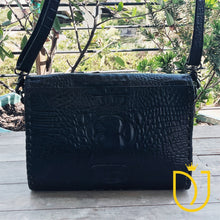 Load image into Gallery viewer, Wild River Leather Crossbody Purse