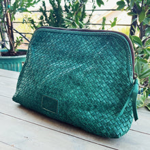 Load image into Gallery viewer, Old Grace Vintage Leather Crossbody Purse