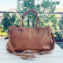 Load image into Gallery viewer, Circle Mountain Leather Crossbody Purse