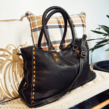 Load image into Gallery viewer, Black Mesa Leather Crossbody Purse