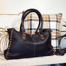 Load image into Gallery viewer, Black Mesa Leather Crossbody Purse