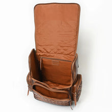 Load image into Gallery viewer, Fynn Creek Leather Backpack