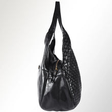 Load image into Gallery viewer, Cap Rock Italian Leather Shoulder Bag