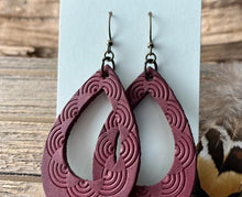 Load image into Gallery viewer, Hand Tooled Leather Earrings, Leather Teardrop Earrings, Wine Earrings, Geometric Earrings, Western Earrings, Boho Earrings, Dangle Earrings