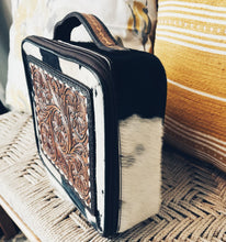 Load image into Gallery viewer, Council Grove Cowhide Leather Jewelry Case