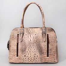 Load image into Gallery viewer, Caimon western Leather Purse
