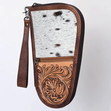 Load image into Gallery viewer, Yorktown Hand Tooled Leather Gun Case
