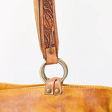Load image into Gallery viewer, Tan Rock Leather Shoulder Bag
