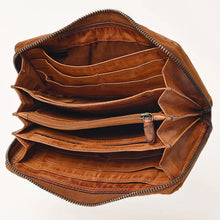 Load image into Gallery viewer, Contessa Italian Leather Wallet
