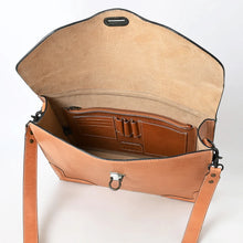 Load image into Gallery viewer, Saddle Soul Leather Tote Bag
