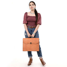 Load image into Gallery viewer, Saddle Soul Leather Tote Bag
