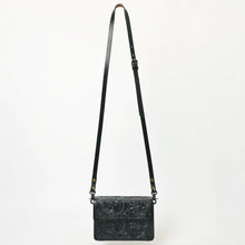 Load image into Gallery viewer, Old Spur Small Hand Tooled Leather Purse
