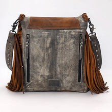Load image into Gallery viewer, Desert Dunes Leather Crossbody Purse
