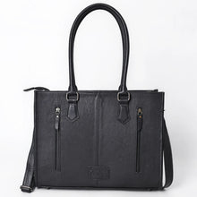 Load image into Gallery viewer, Heirloom Qullted Leather Shoulder Bag
