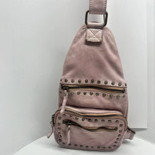 Load image into Gallery viewer, Azzurri Leather Sling Bag
