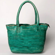 Load image into Gallery viewer, Vintage Vogue Leather Shoulder Bag
