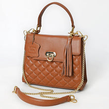Load image into Gallery viewer, Le Marais Quilted Leather Purse

