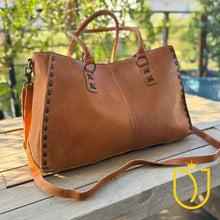 Load image into Gallery viewer, Circle Mountain Leather Crossbody Purse
