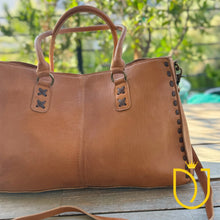 Load image into Gallery viewer, Circle Mountain Leather Crossbody Purse
