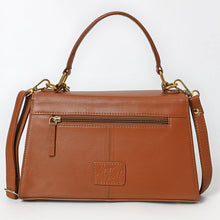 Load image into Gallery viewer, The Chateau Quilted Leather Purse
