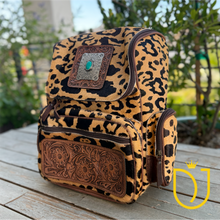 Load image into Gallery viewer, The Sabor Western Leather Backpack
