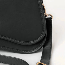 Load image into Gallery viewer, Montmarte Leather Purse
