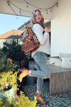 Load image into Gallery viewer, The Sabor Western Leather Backpack
