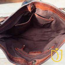 Load image into Gallery viewer, Apulia Italian Leather Shoulder Bag
