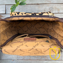 Load image into Gallery viewer, The Sabor Western Leather Backpack
