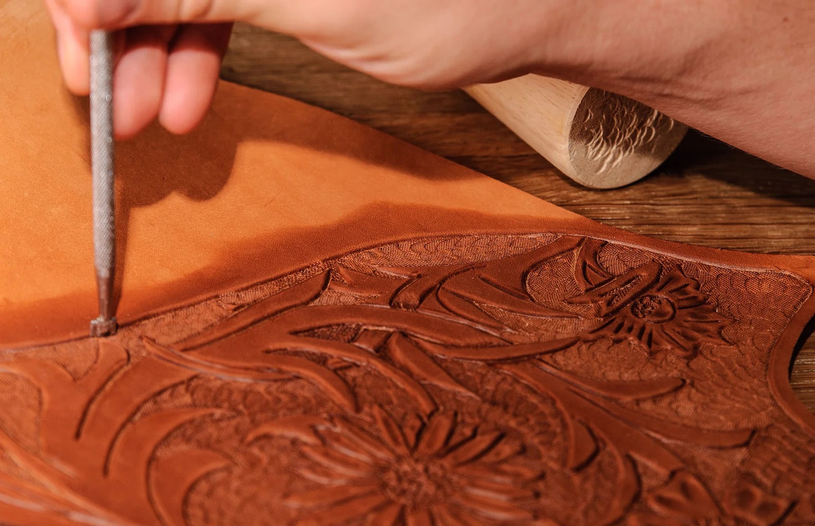 Dodi Jo's - Genuine Handmade Leather Fashion Accessories