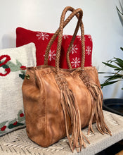 Load image into Gallery viewer, Valle Vista Vintage Leather Shoulder Tote Bag
