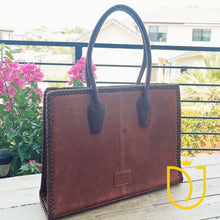 Load image into Gallery viewer, Whisper Canyon Leather Shoulder Bag
