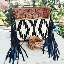 Load image into Gallery viewer, White Mountain Western Leather Crossbody Purse
