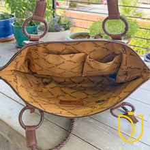 Load image into Gallery viewer, Lake Sumner Western Leather Crossbody Purse
