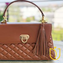 Load image into Gallery viewer, The Chateau Quilted Leather Purse
