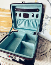 Load image into Gallery viewer, Sutherland Cowhide and Leather Jewelry Box
